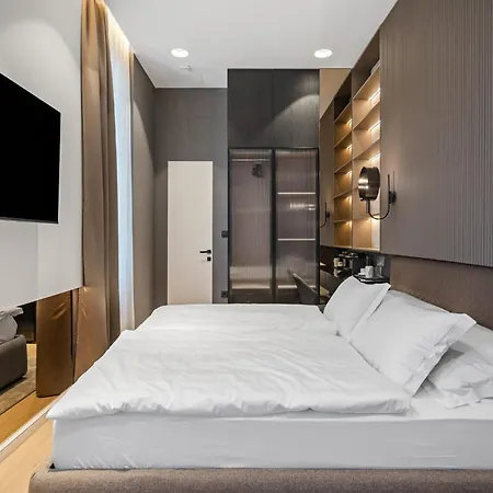 Monamel Luxury Split